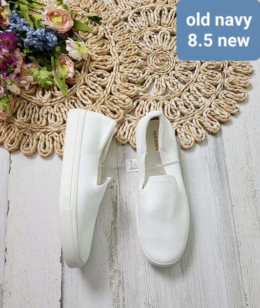 new old navy white slip on shoes