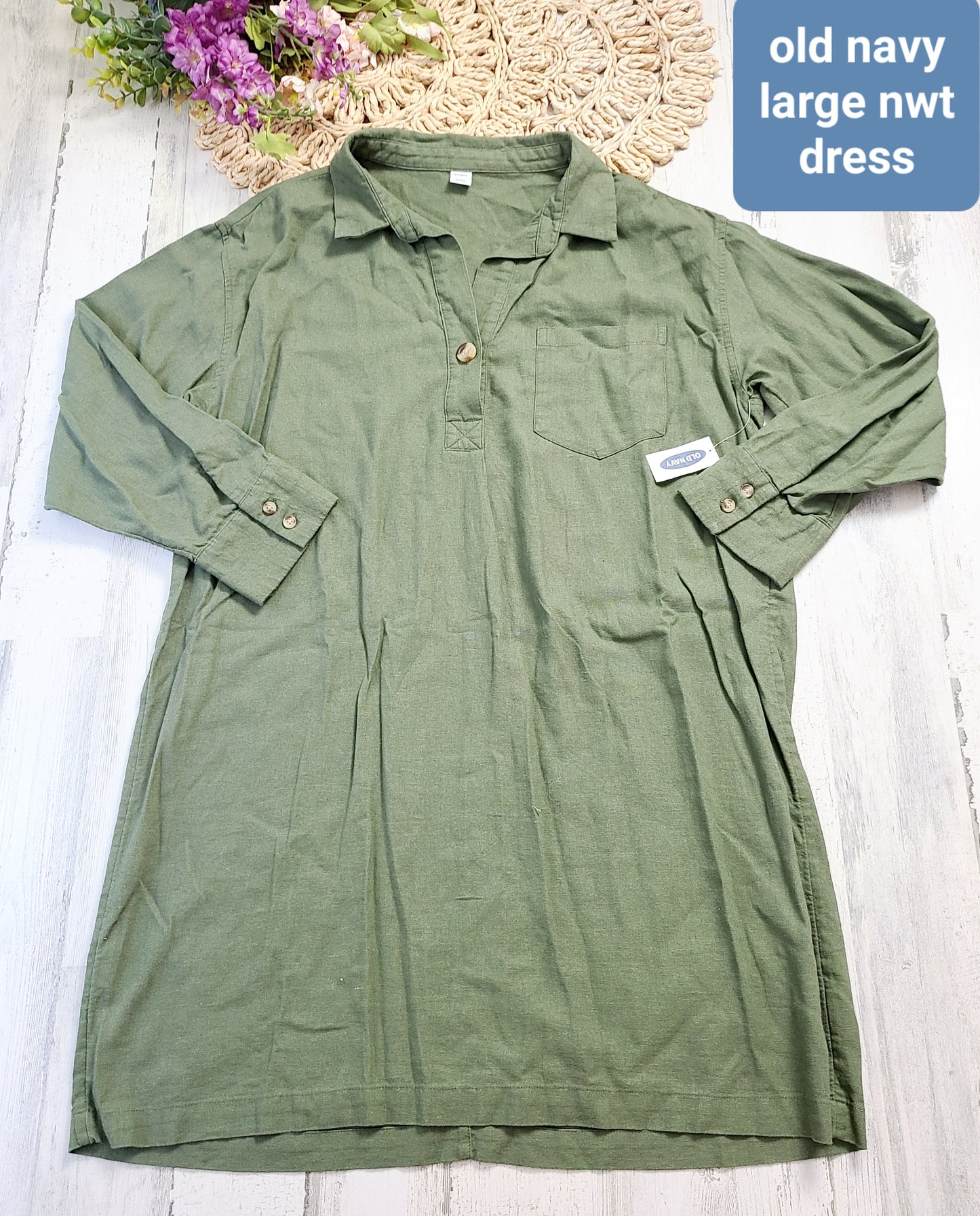 new old navy olive collar dress