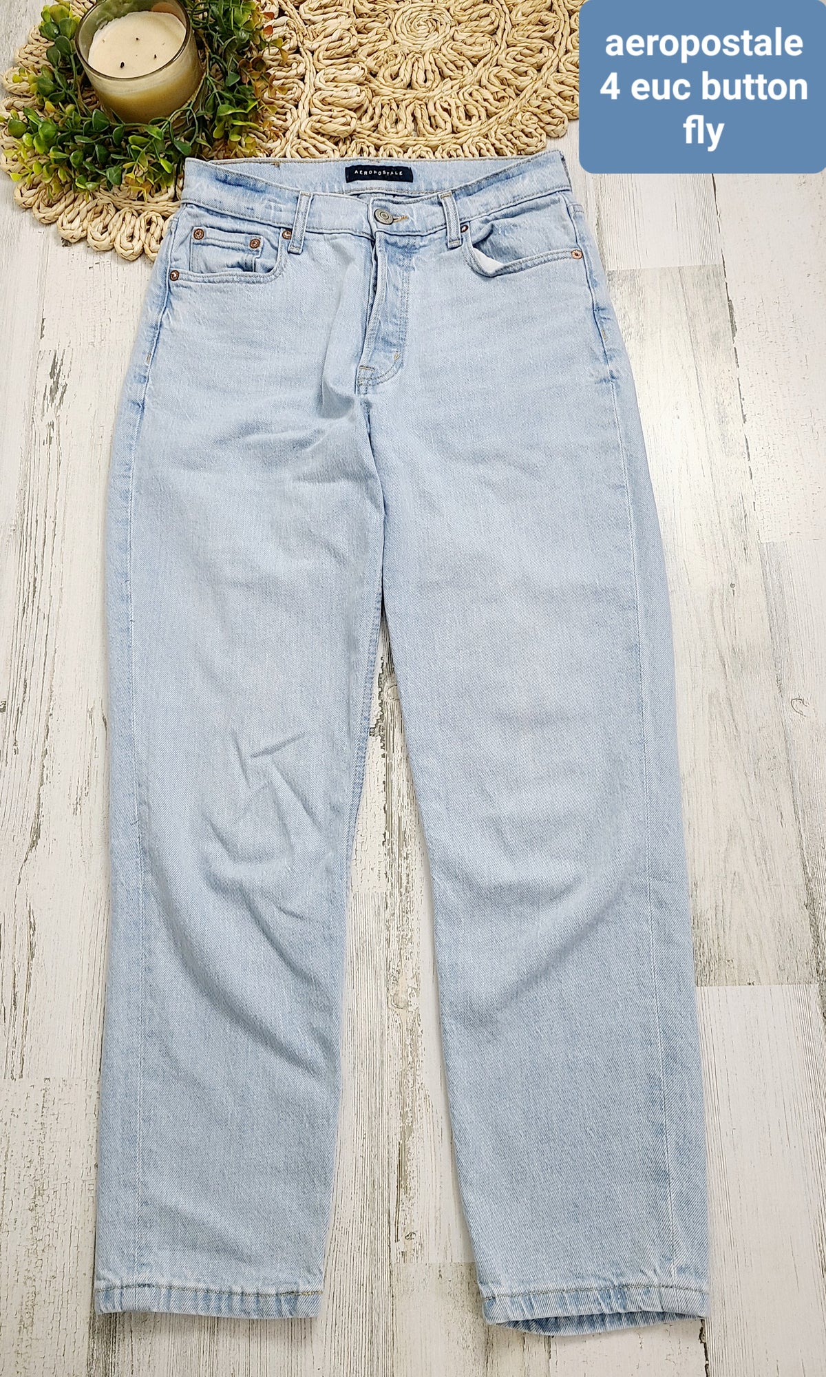 aero button fly  mom jeans