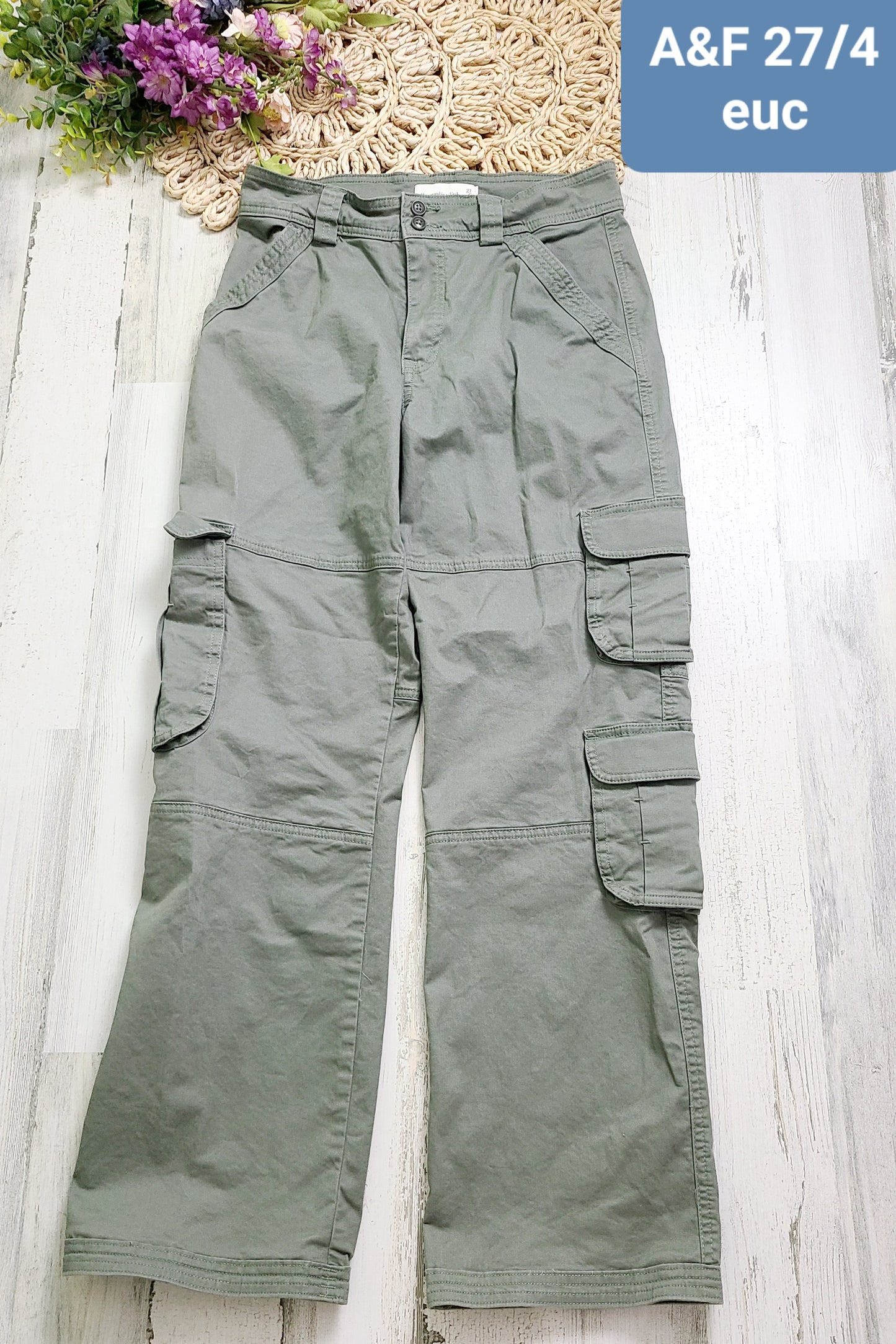 a&f cargo pants