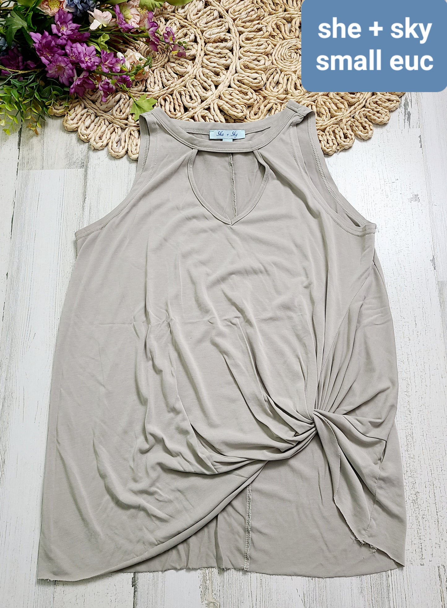 she+sky keyhole tank