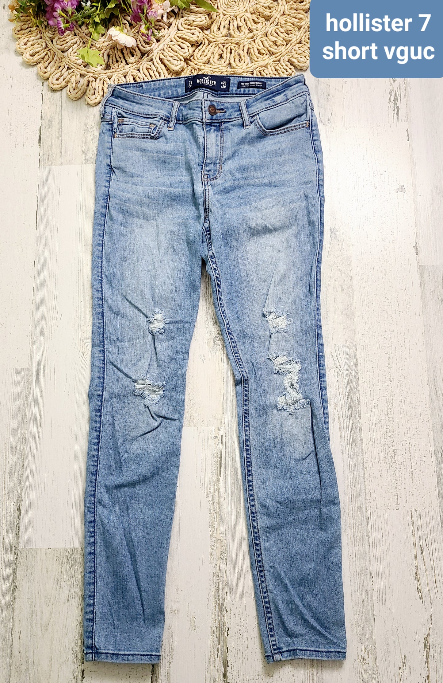 small hollister distressed jeans
